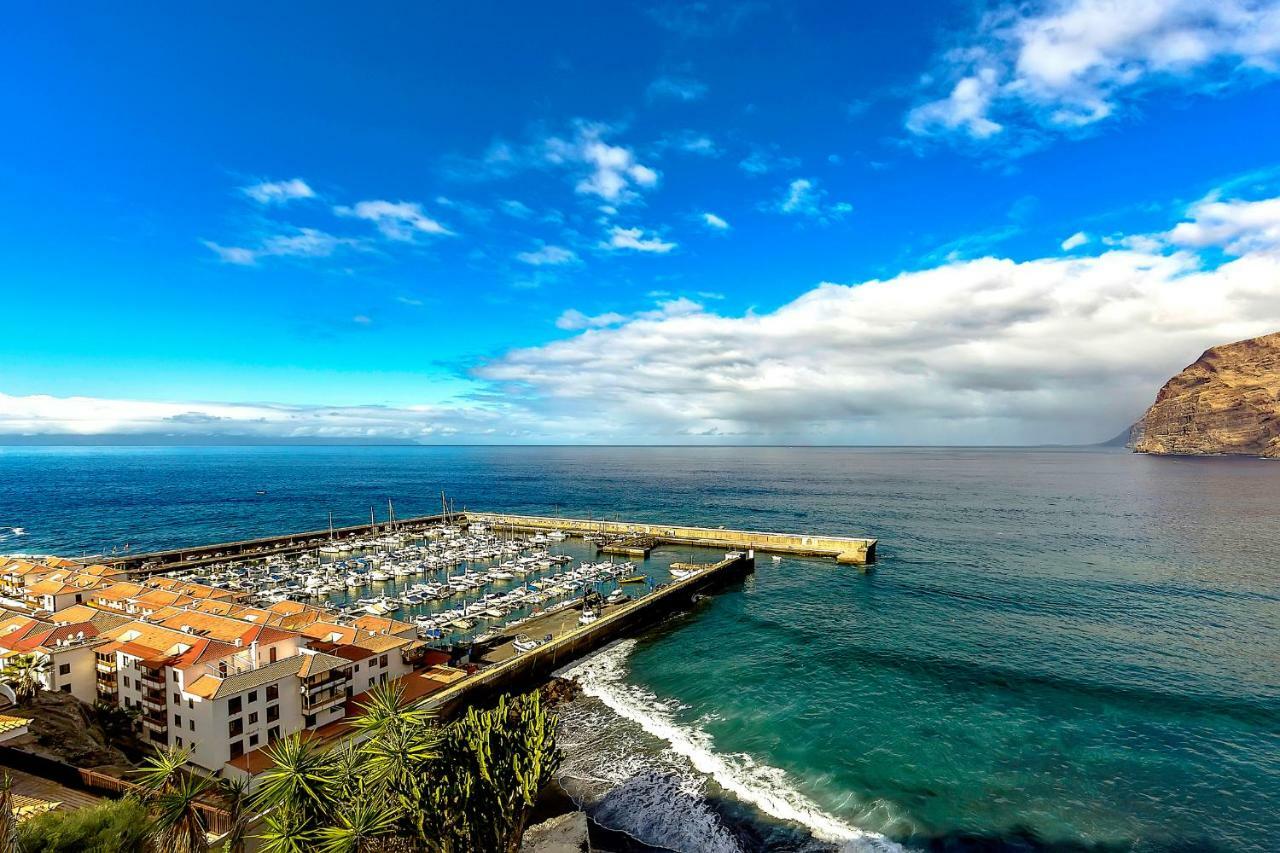 First line beach front 2 bedroom apartment Los Gigantes Santiago del Teide Extérieur photo